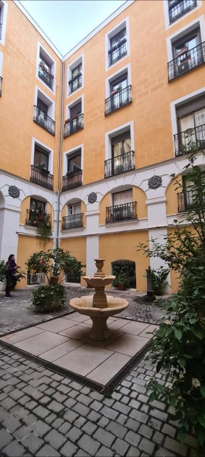 Hostal Andrea Sol Мадрид Экстерьер фото
