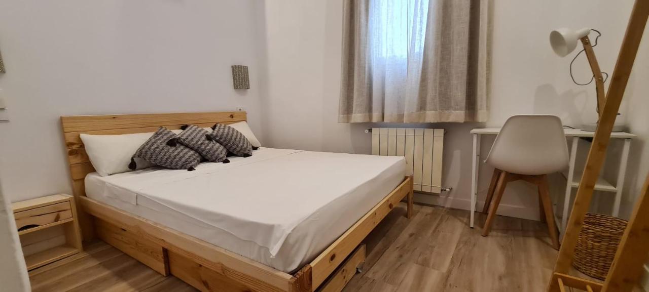 Hostal Andrea Sol Мадрид Экстерьер фото