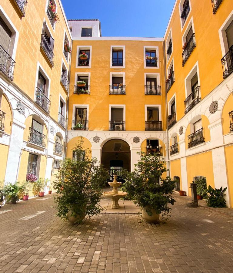 Hostal Andrea Sol Мадрид Экстерьер фото