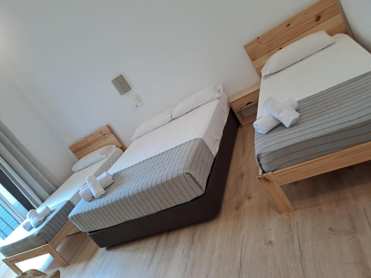 Hostal Andrea Sol Мадрид Экстерьер фото