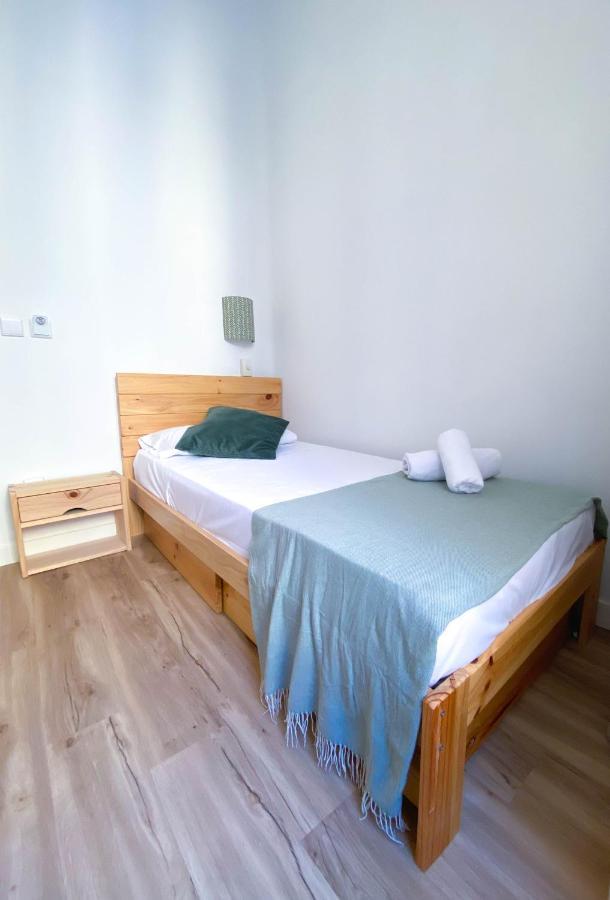 Hostal Andrea Sol Мадрид Экстерьер фото